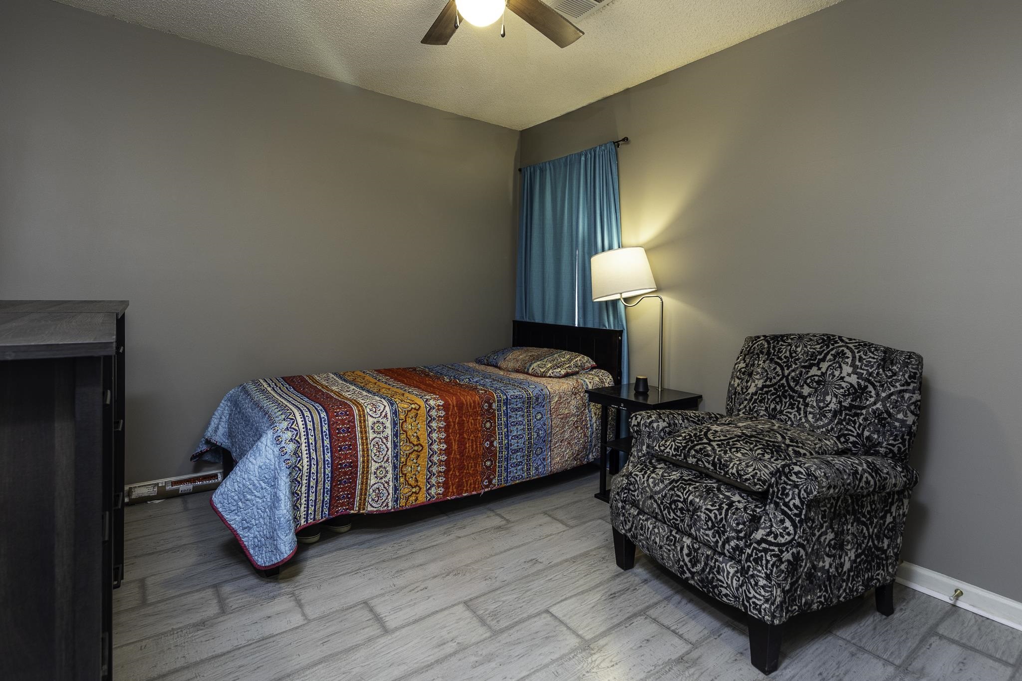 100 Village Dr Property Photo 15