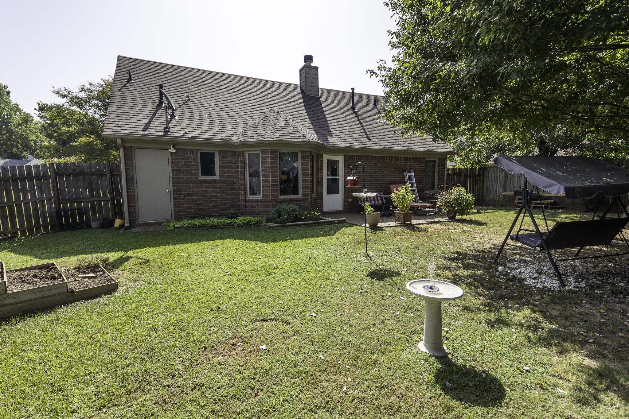 100 Village Dr Property Photo 22