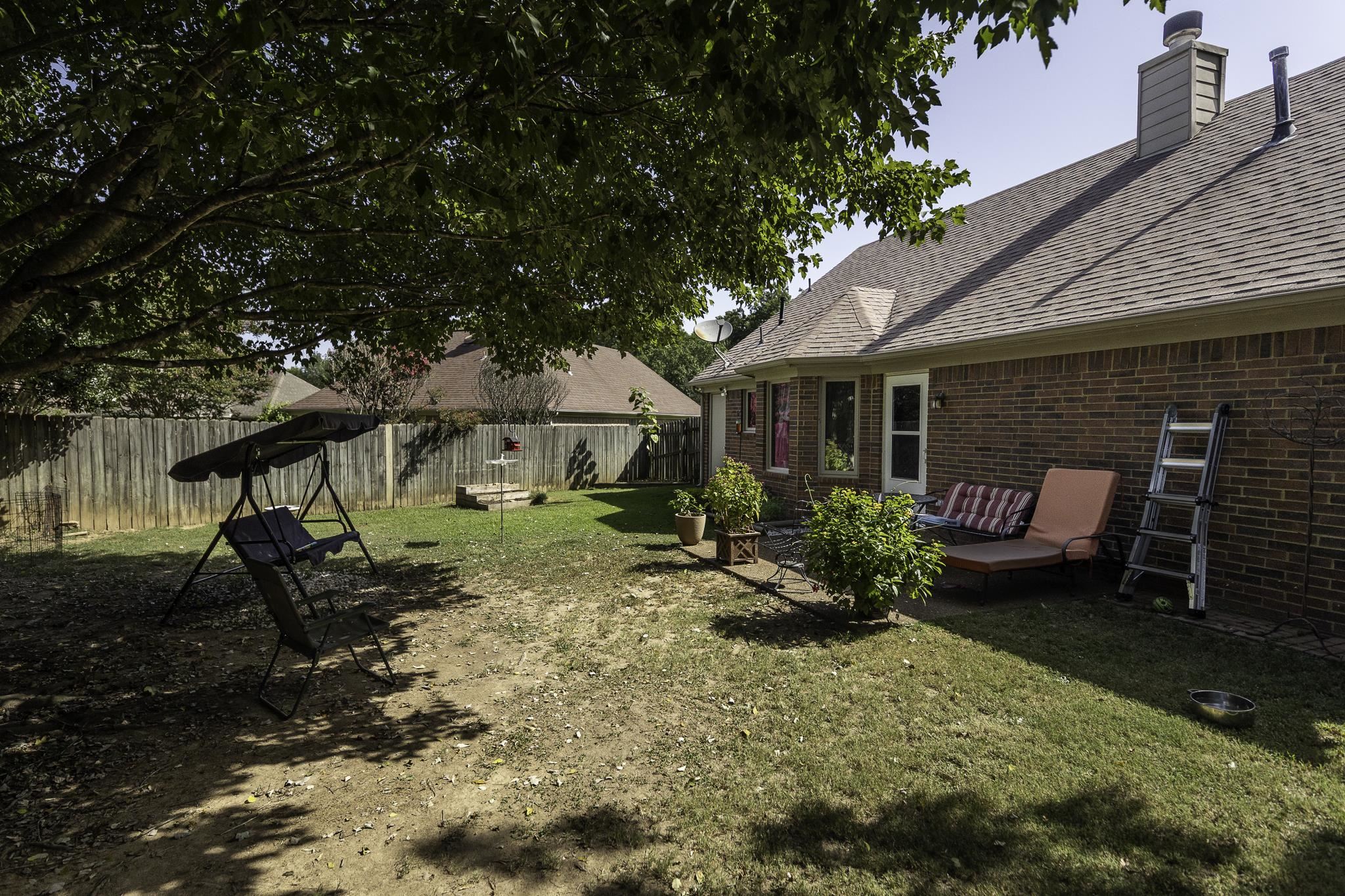 100 Village Dr Property Photo 23