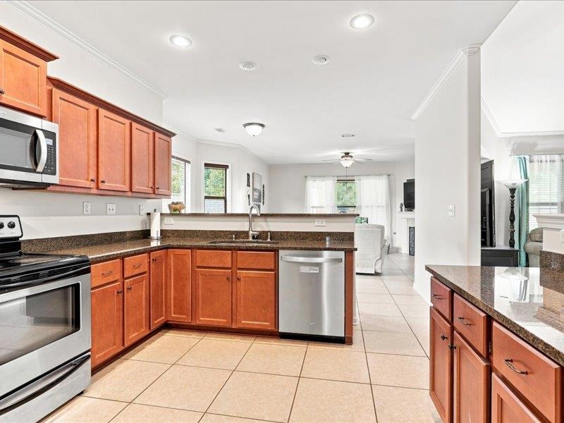 6267 Willow Walk Way Property Photo 10