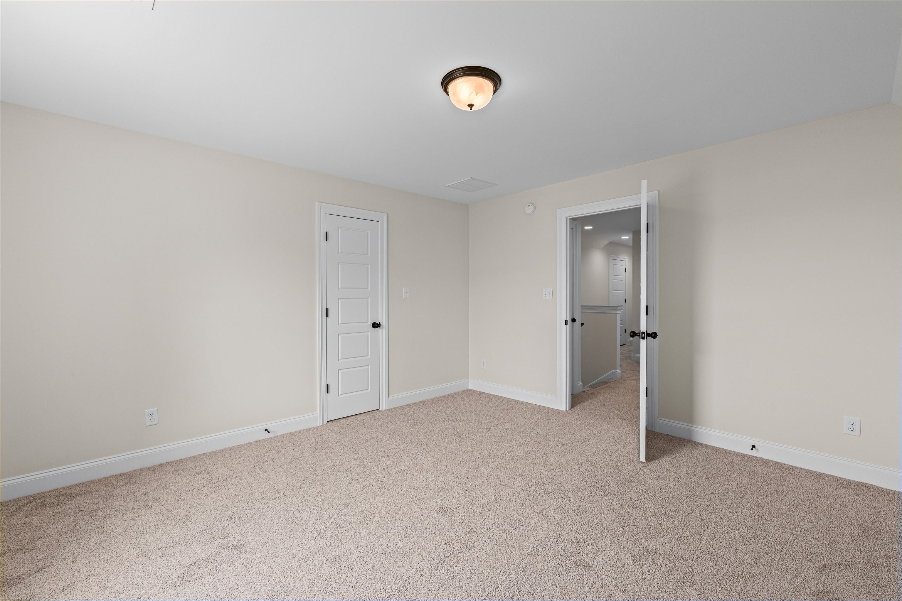 42 Brass Cv Property Photo 11
