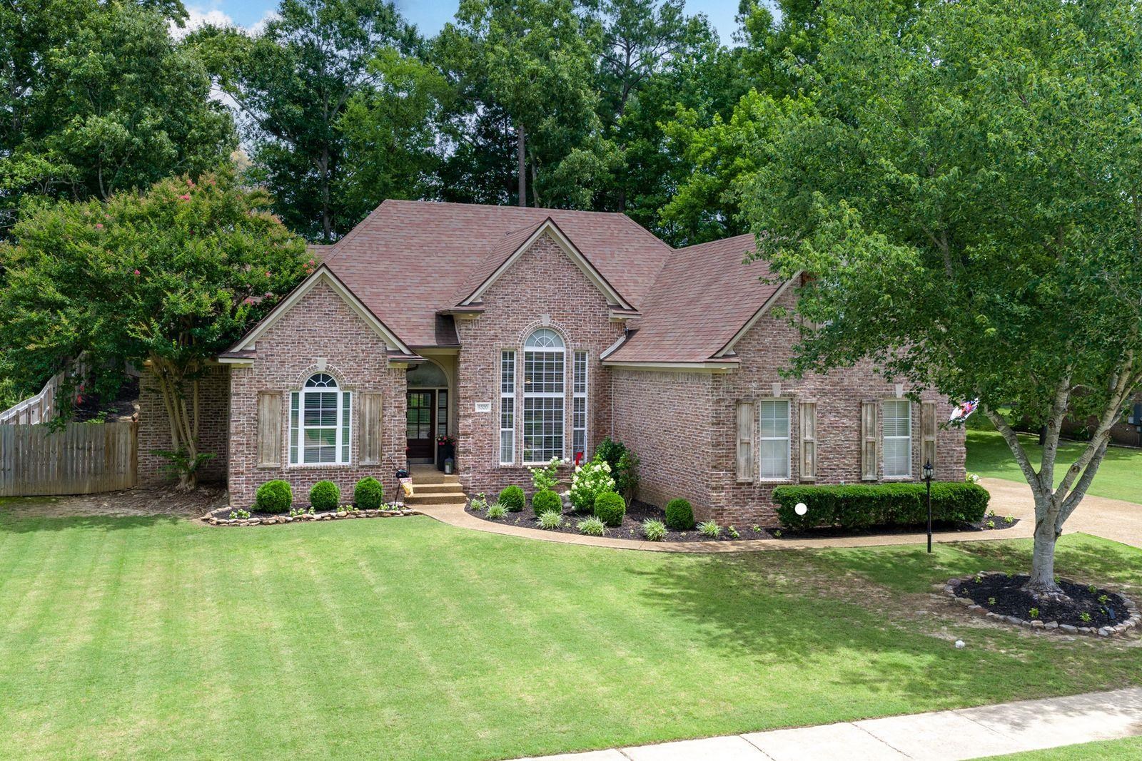 5320 Saffron Spring Dr Property Photo 1