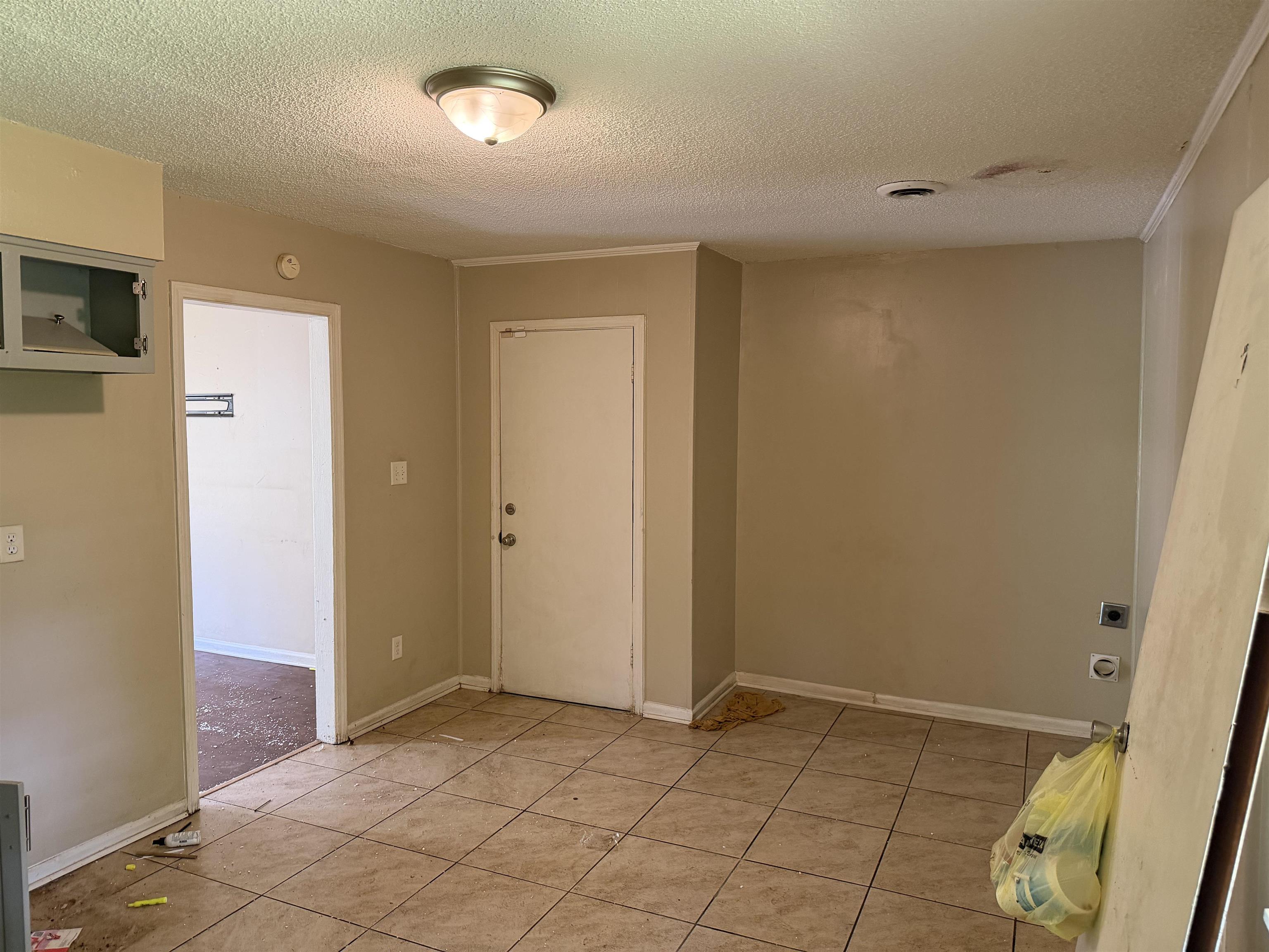 4474 Spring Glen Dr Property Photo 4