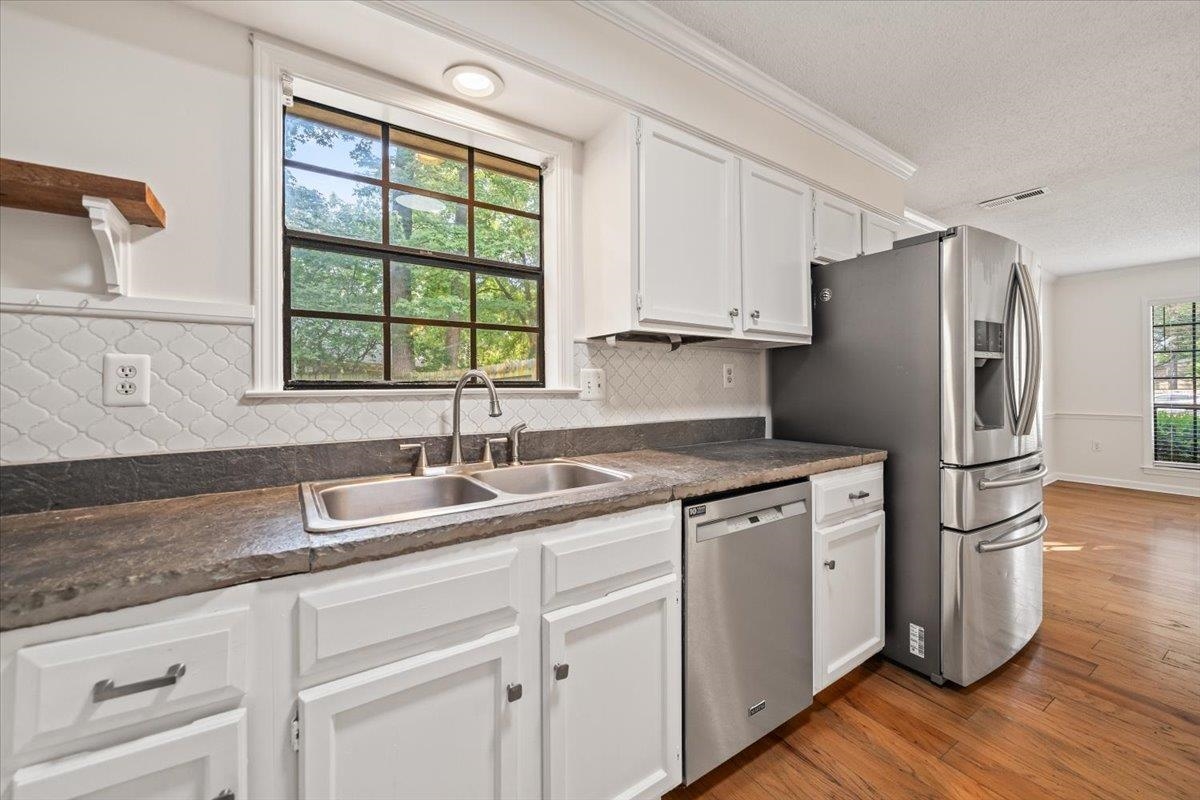 9161 Gainsborough Dr Property Photo 25