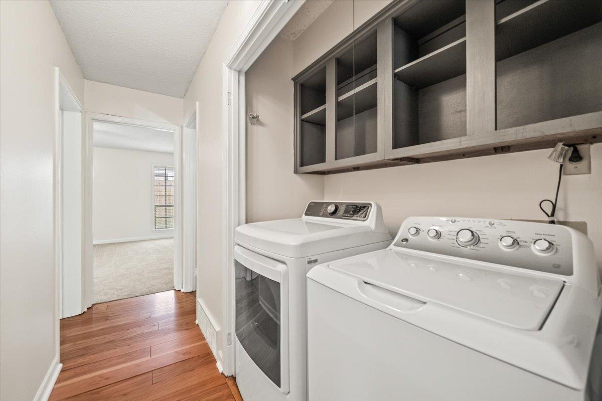 9161 Gainsborough Dr Property Photo 26