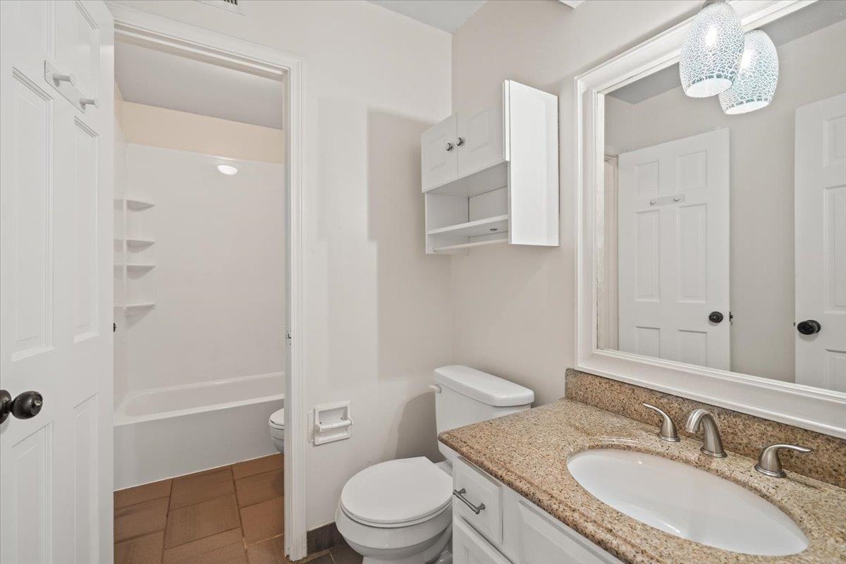 9161 Gainsborough Dr Property Photo 31