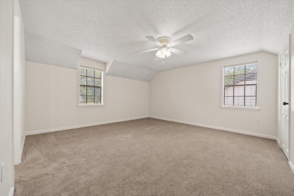 9161 Gainsborough Dr Property Photo 34