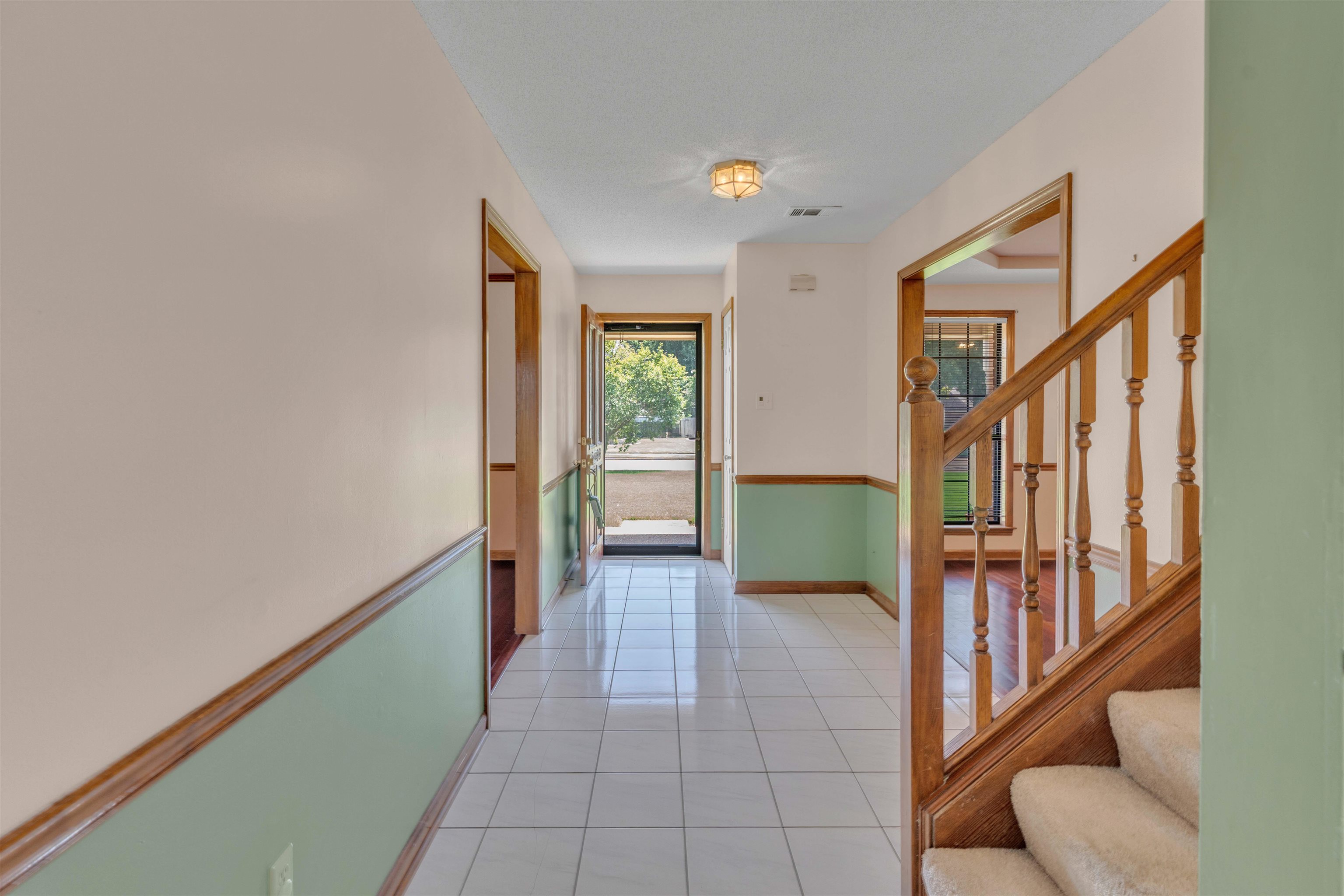 3779 Mendel Dr Property Photo 5