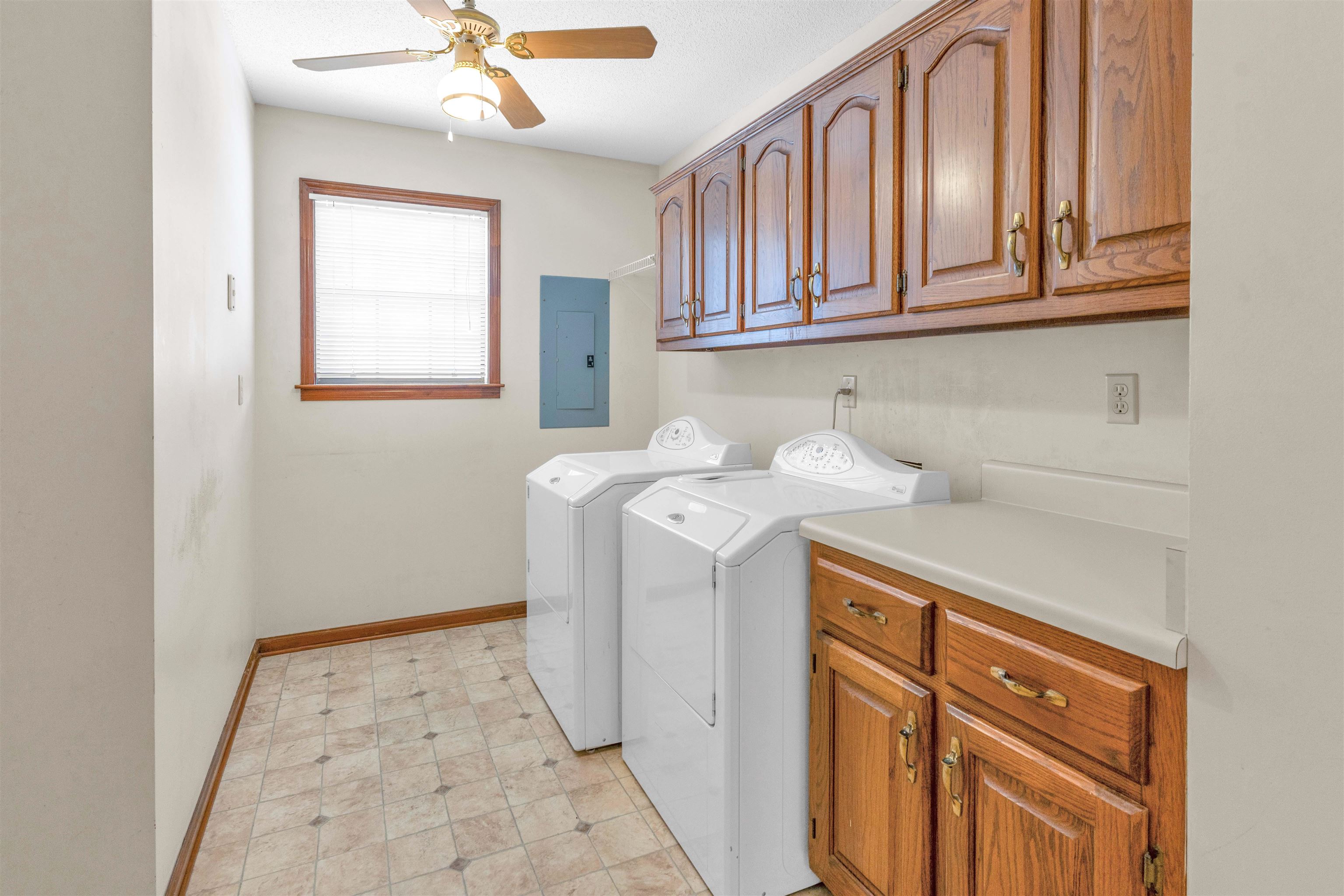 3779 Mendel Dr Property Photo 18