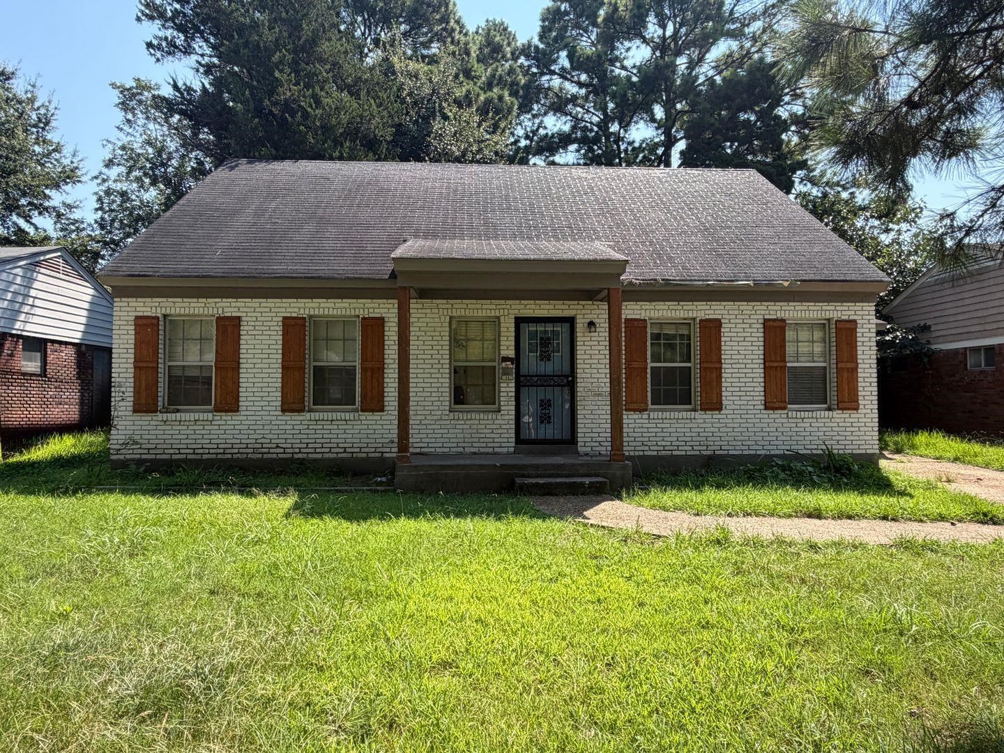 1862 S DEARING RD Property Photo 1
