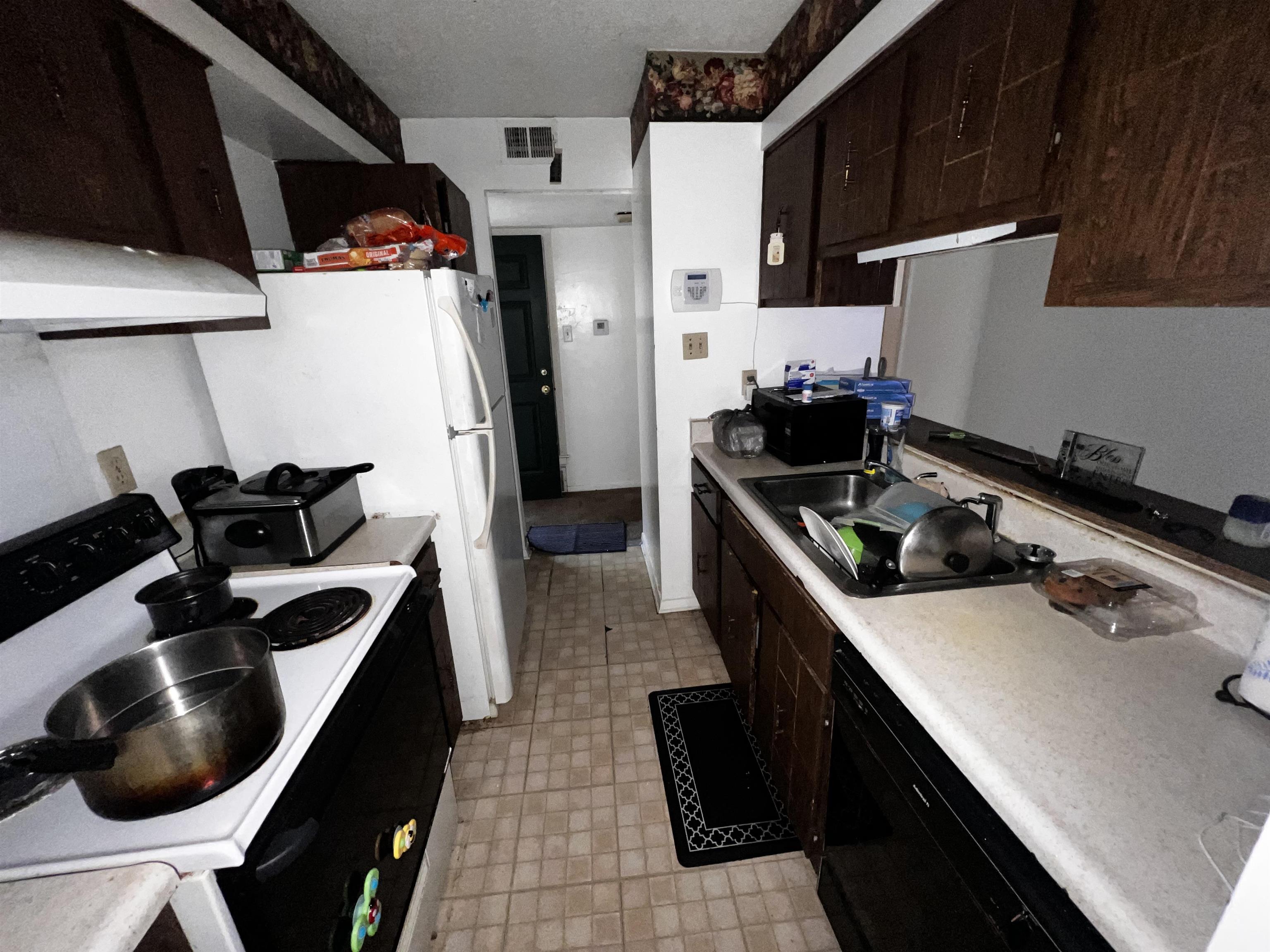 5700 Los Gatos Dr 2 Property Photo 5