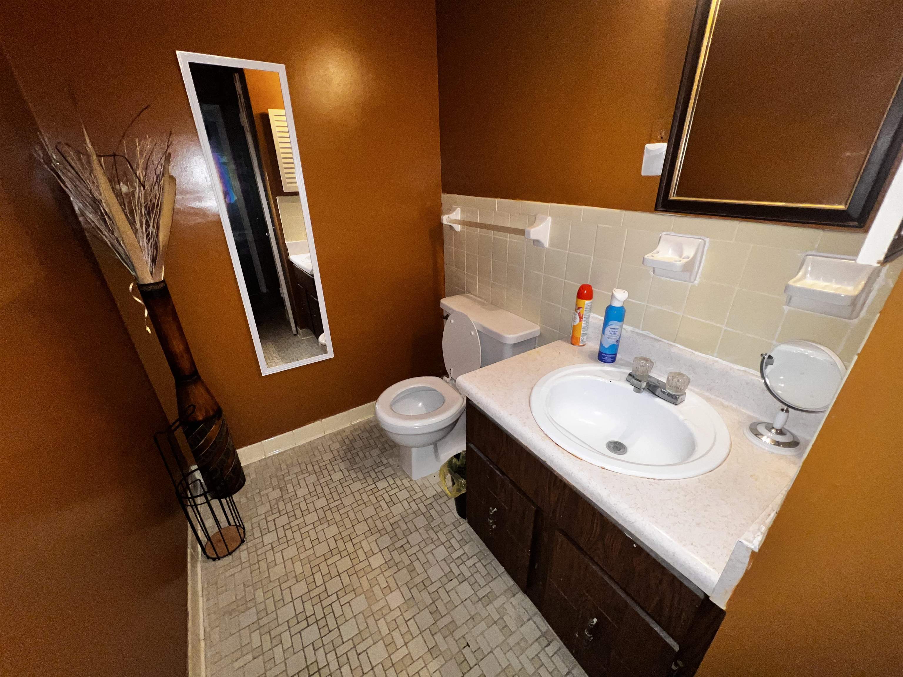 5700 Los Gatos Dr 2 Property Photo 6