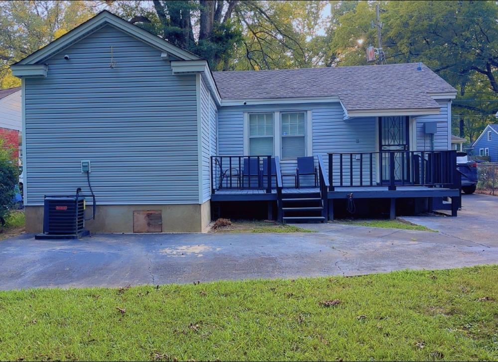 420 Josephine St Property Photo 14
