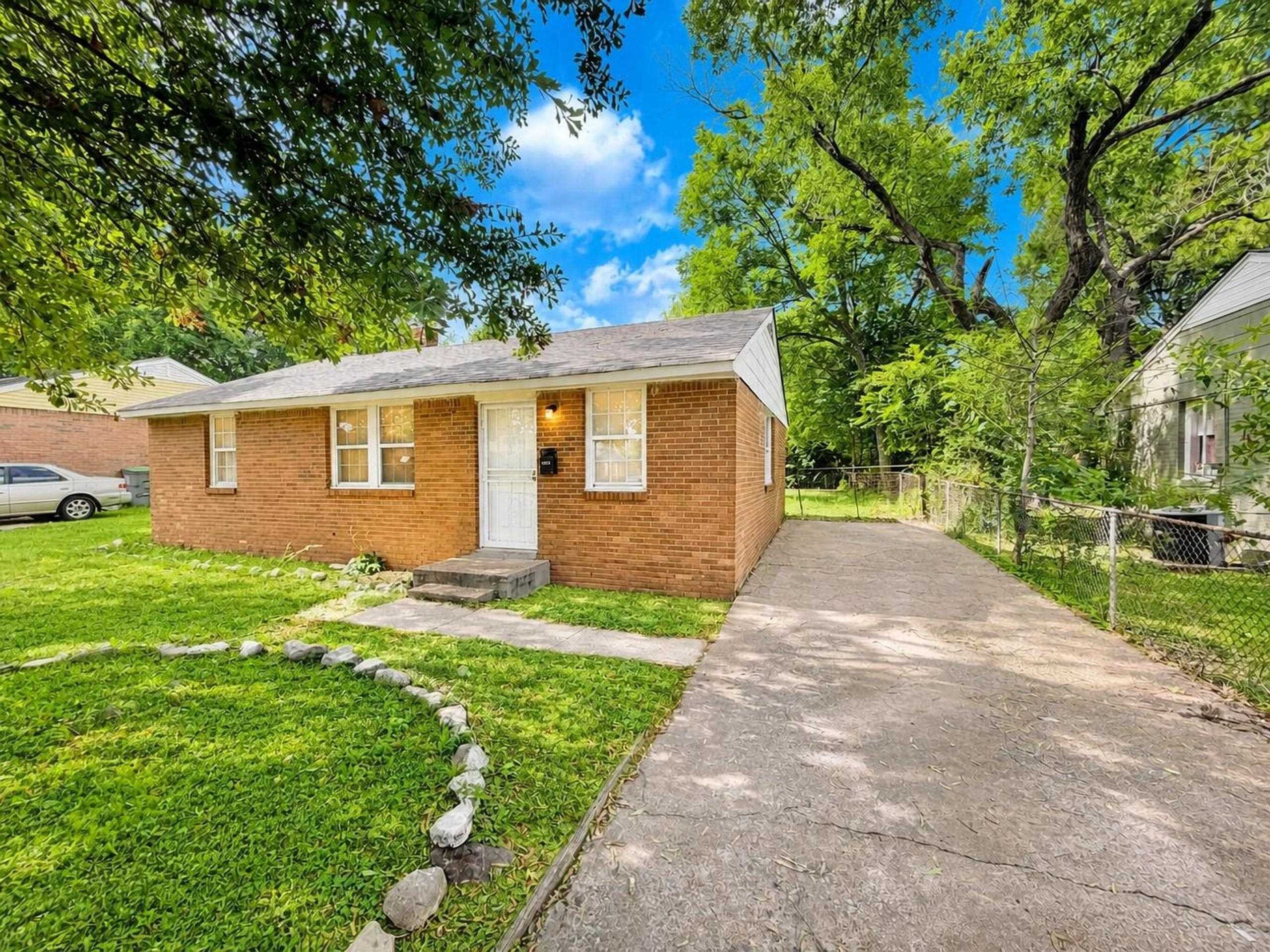 2792 Jolson Ave Property Photo 1