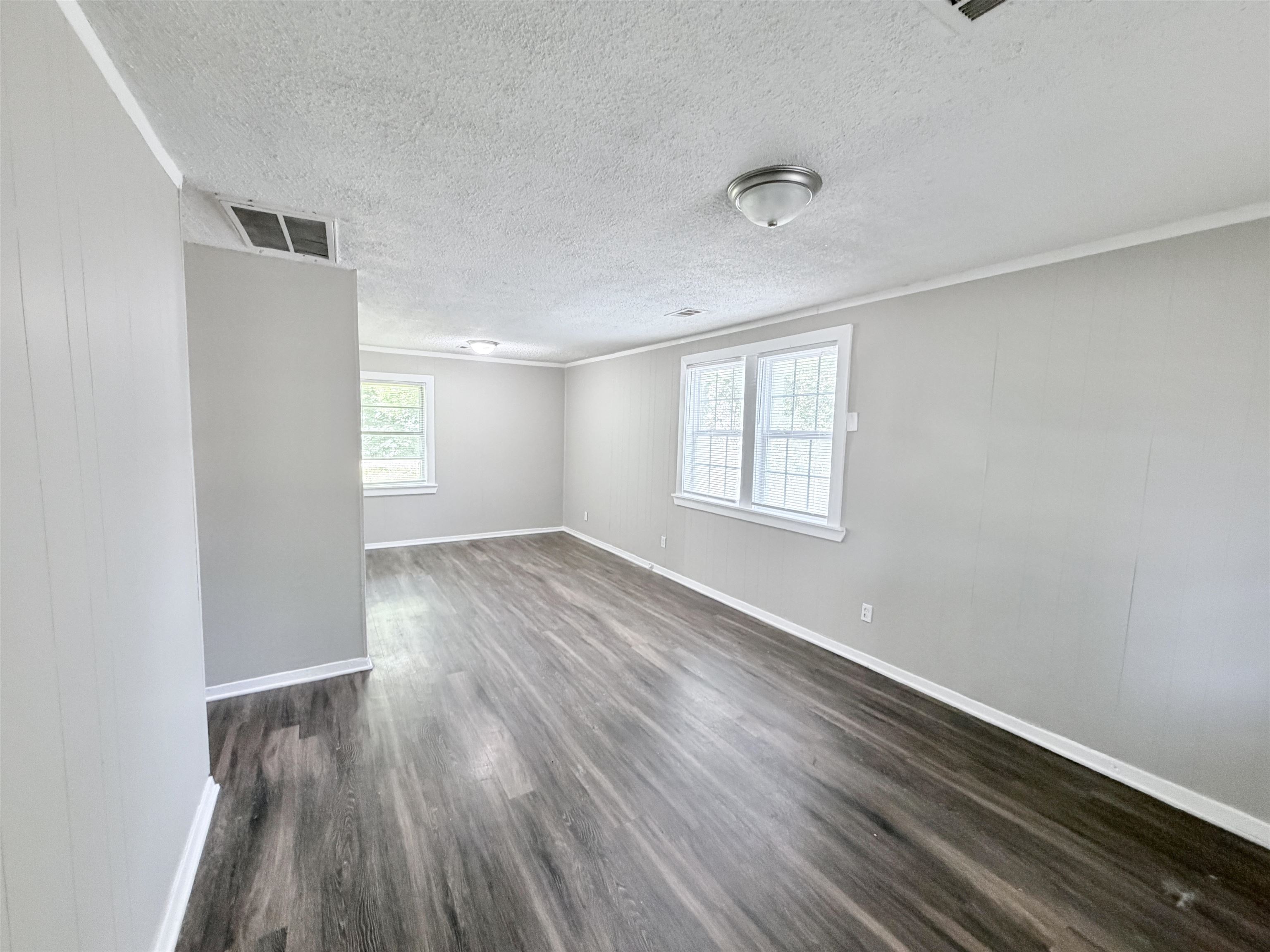 2792 Jolson Ave Property Photo 6