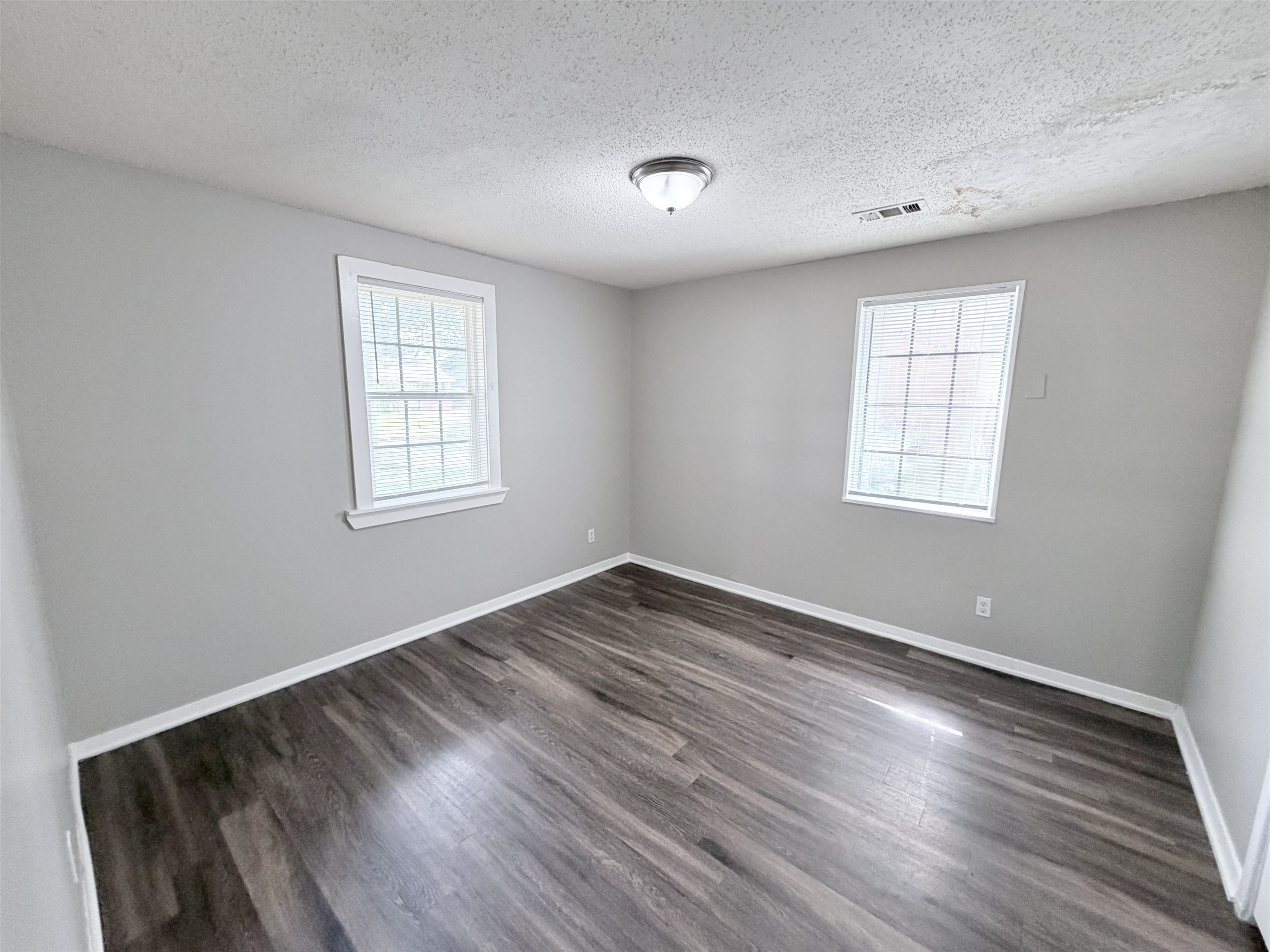 2792 Jolson Ave Property Photo 20