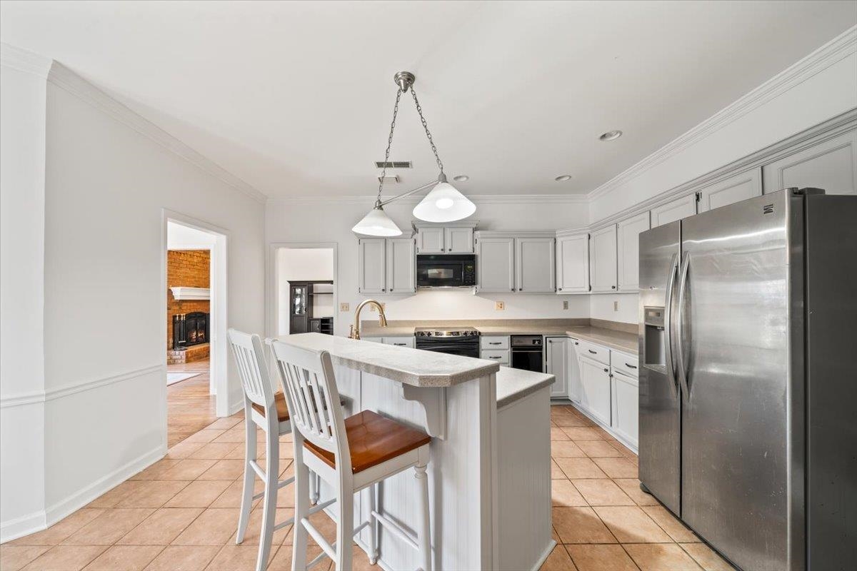2174 Knoll Ln Property Photo 10