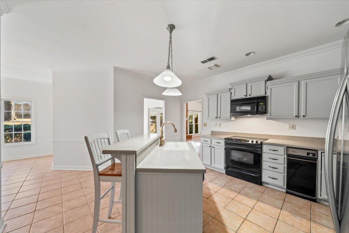2174 Knoll Ln Property Photo 11