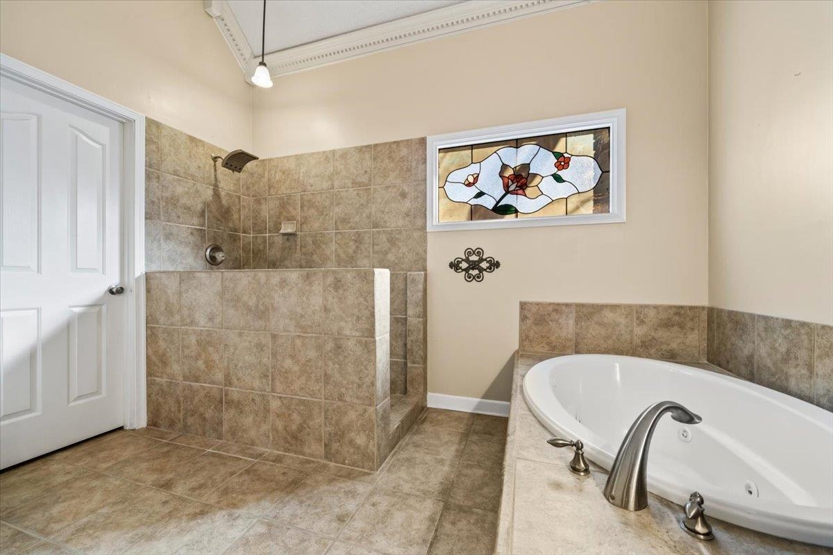 2174 Knoll Ln Property Photo 18
