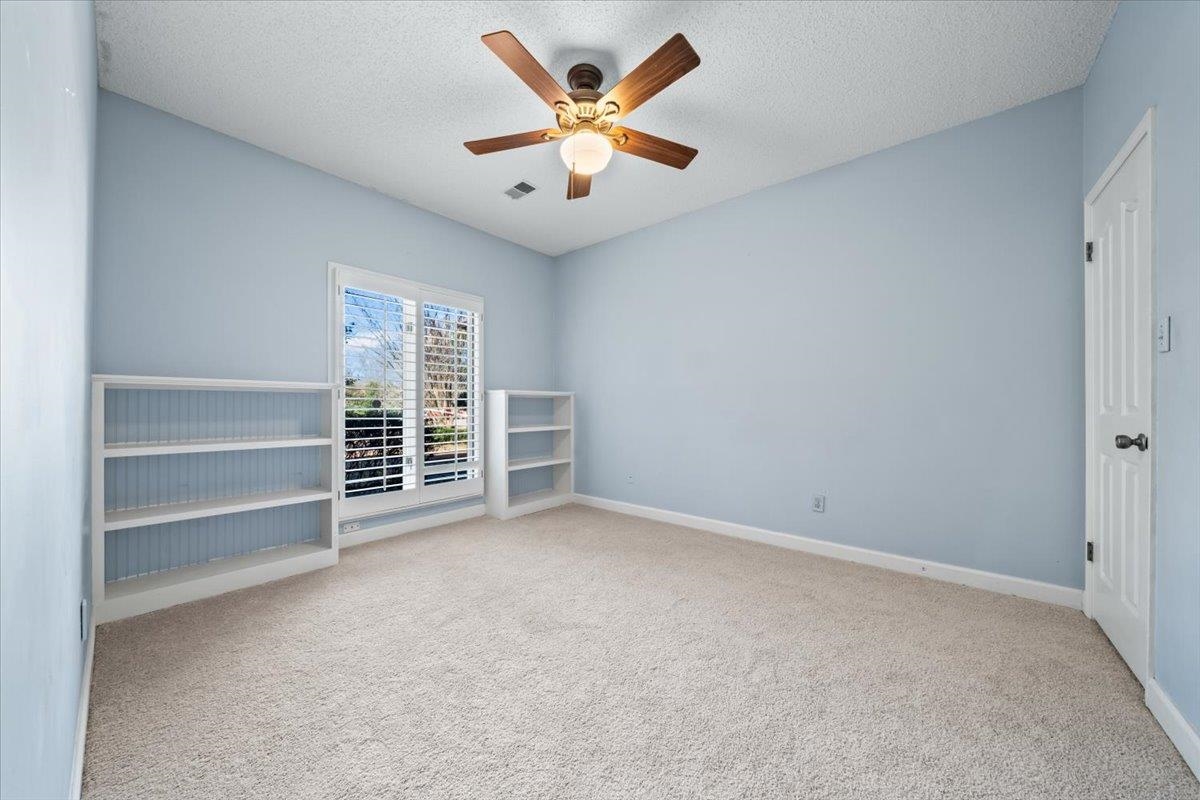 2174 Knoll Ln Property Photo 19