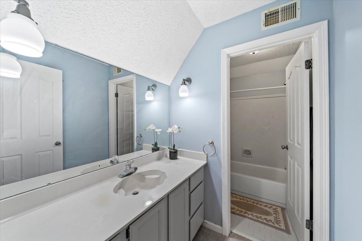 2174 Knoll Ln Property Photo 25