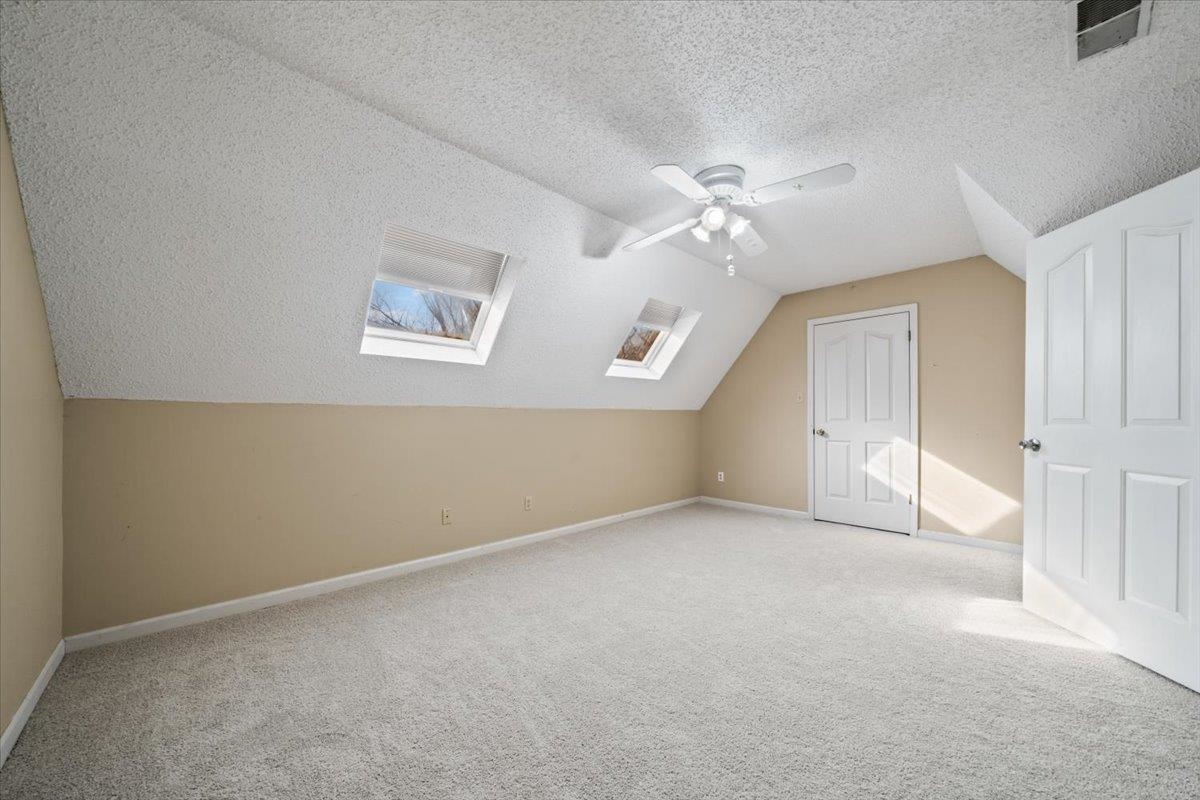 2174 Knoll Ln Property Photo 26