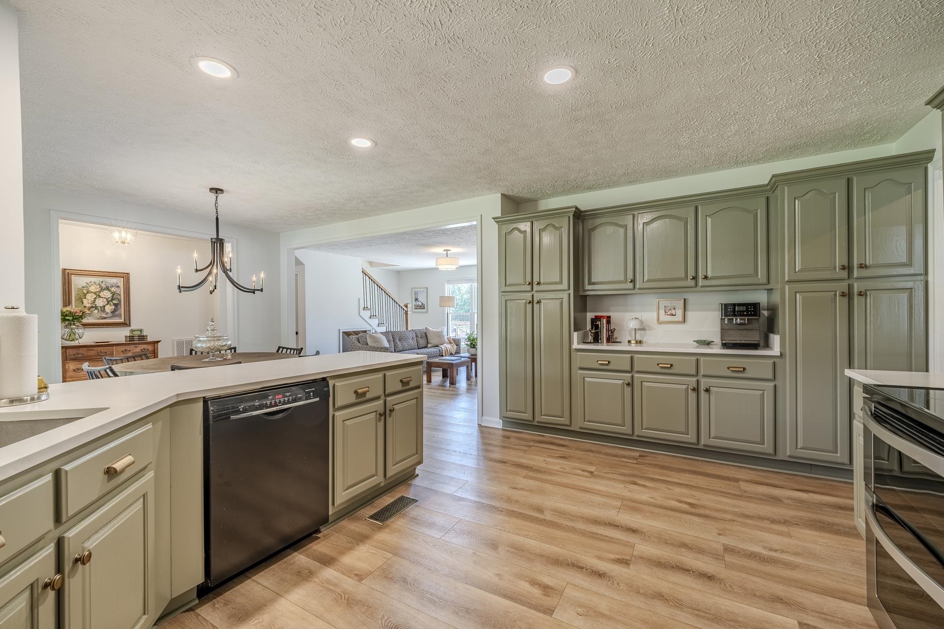 1725 Woods Rd Property Photo 12