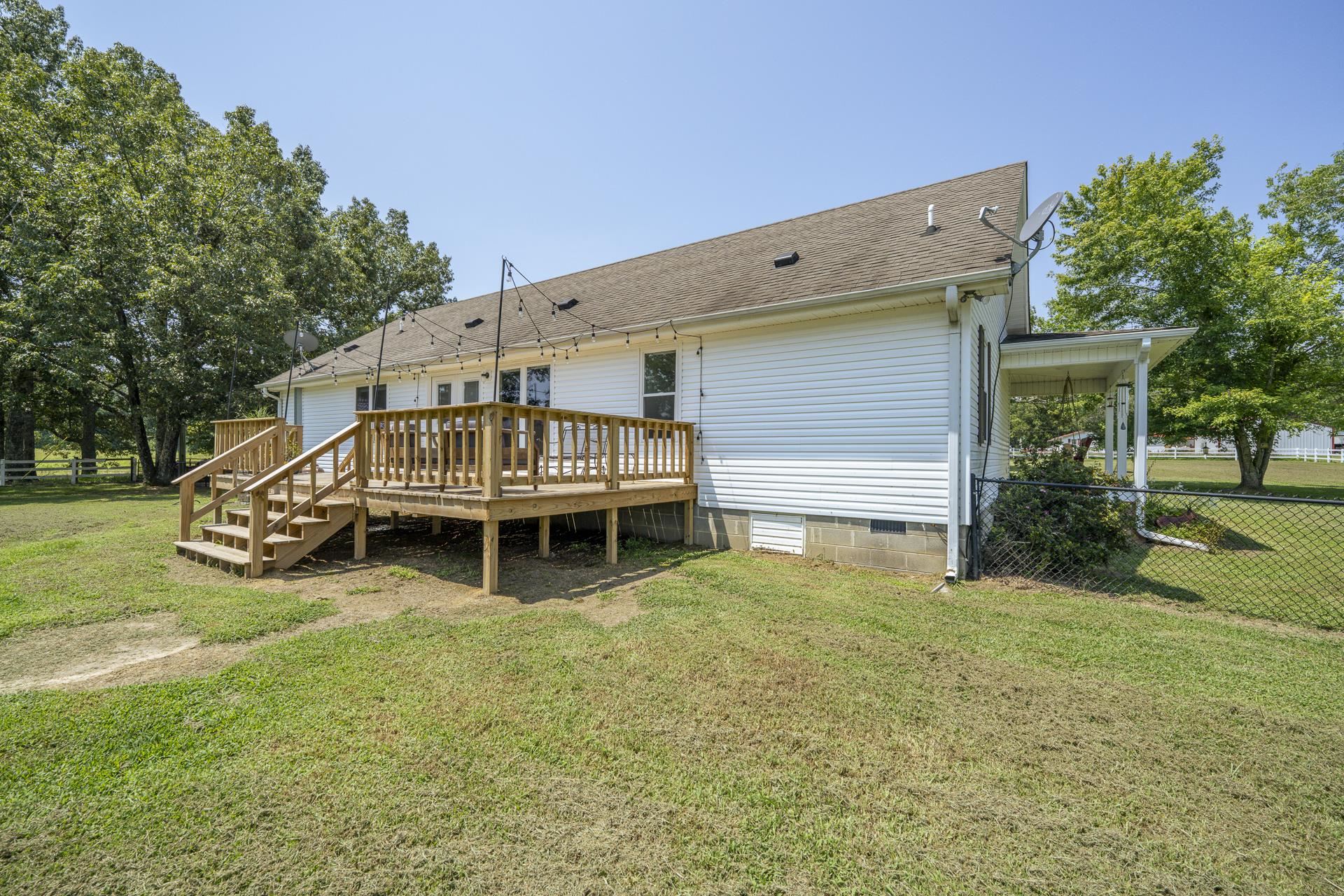 1725 Woods Rd Property Photo 32