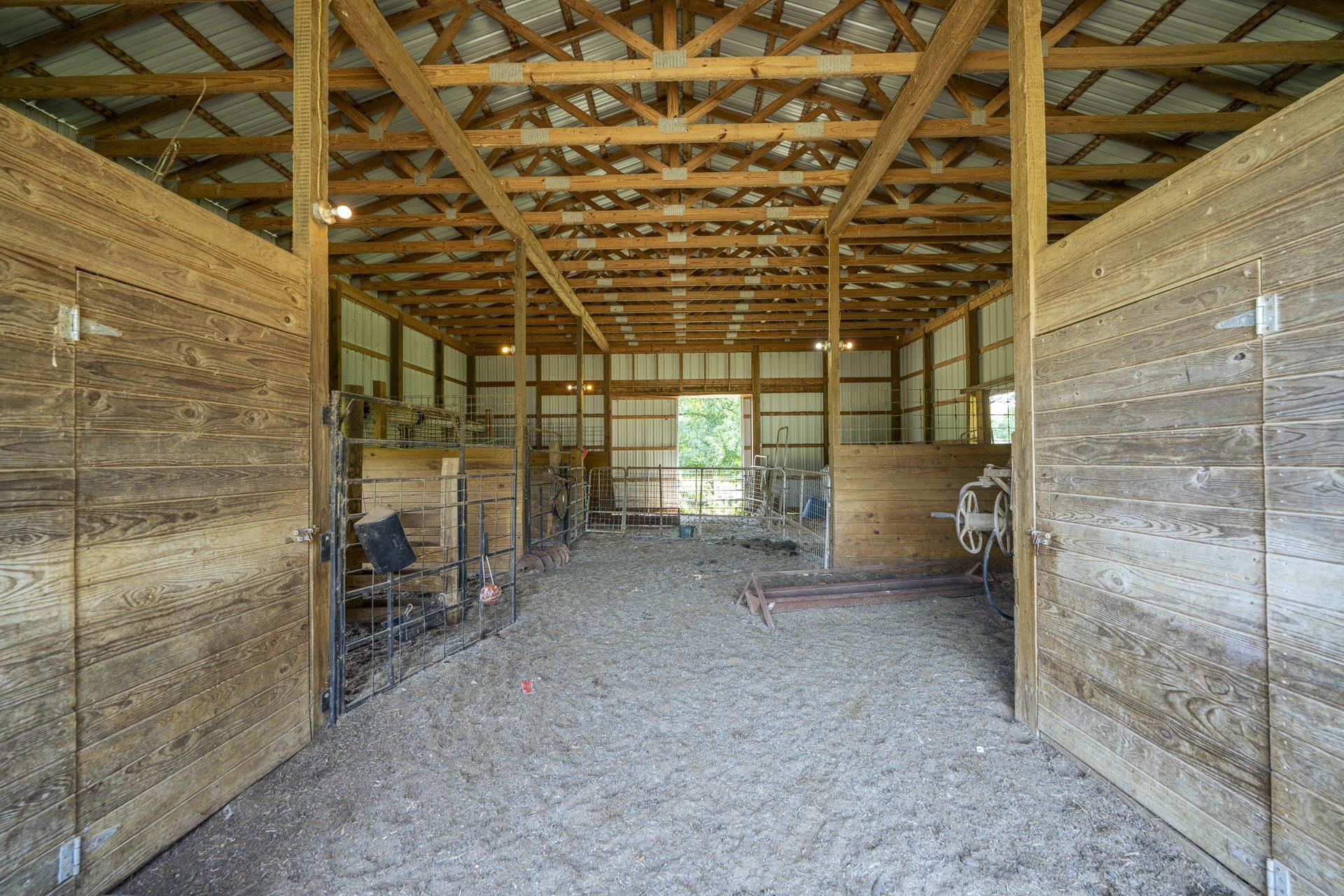 1725 Woods Rd Property Photo 36
