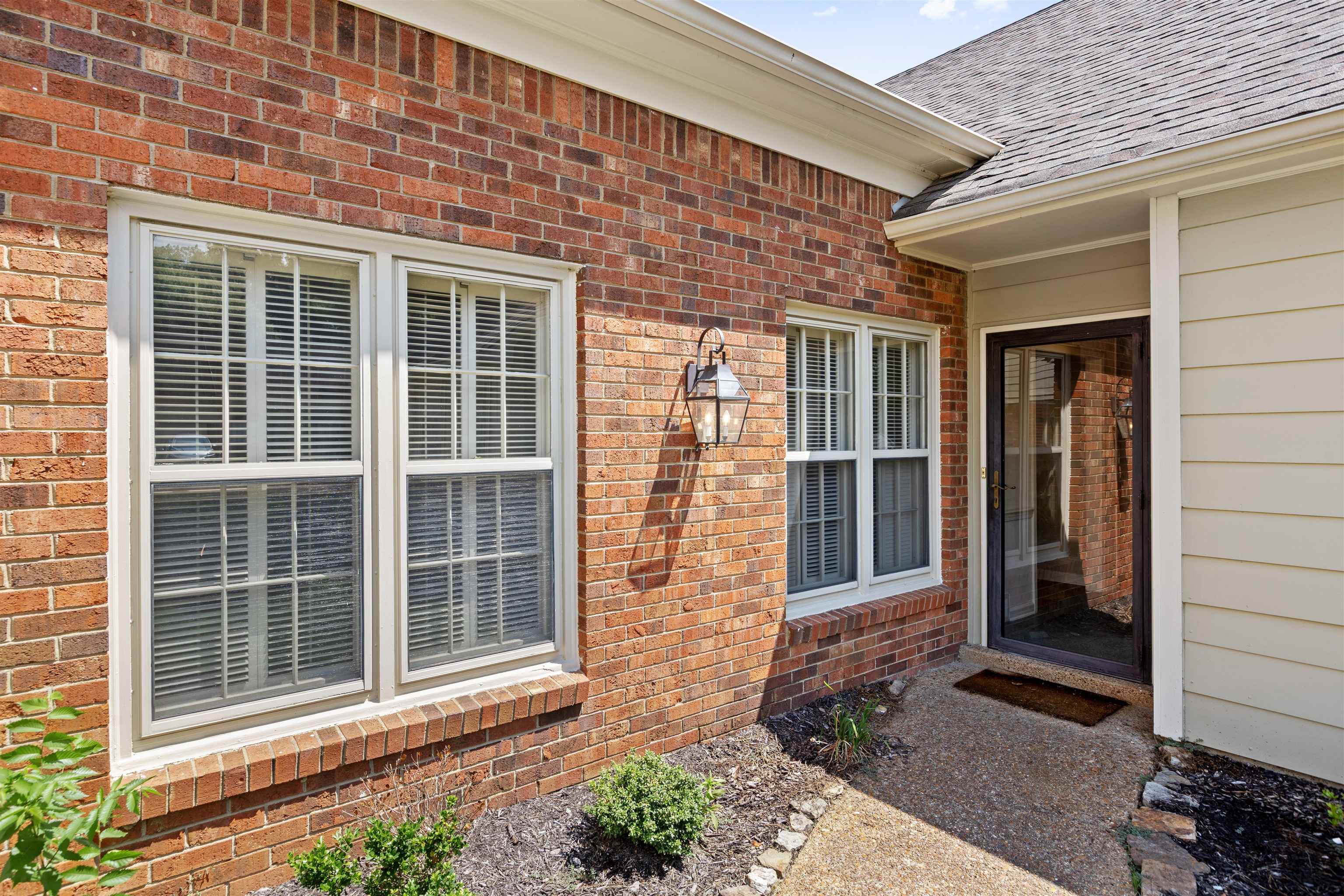 8604 Sandpoint Dr Property Photo 3
