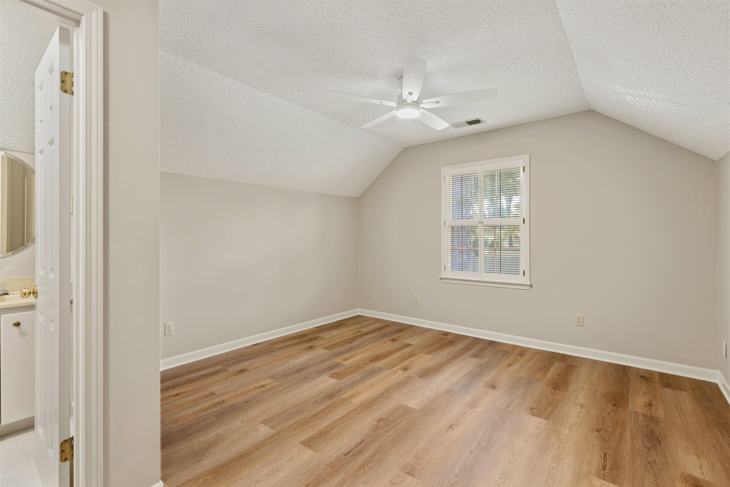 8604 Sandpoint Dr Property Photo 19
