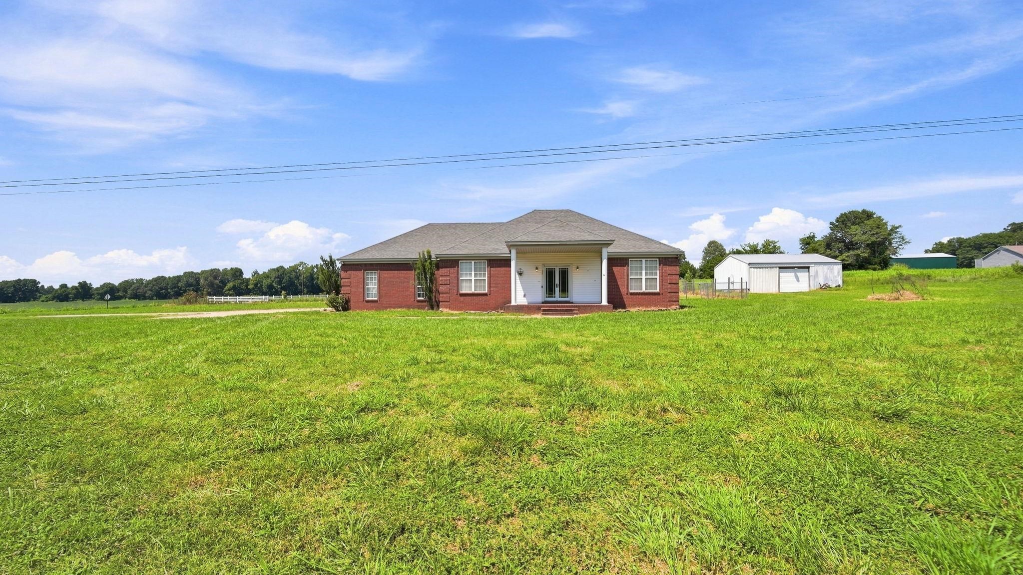 1990 Gainesville Rd Property Photo 1
