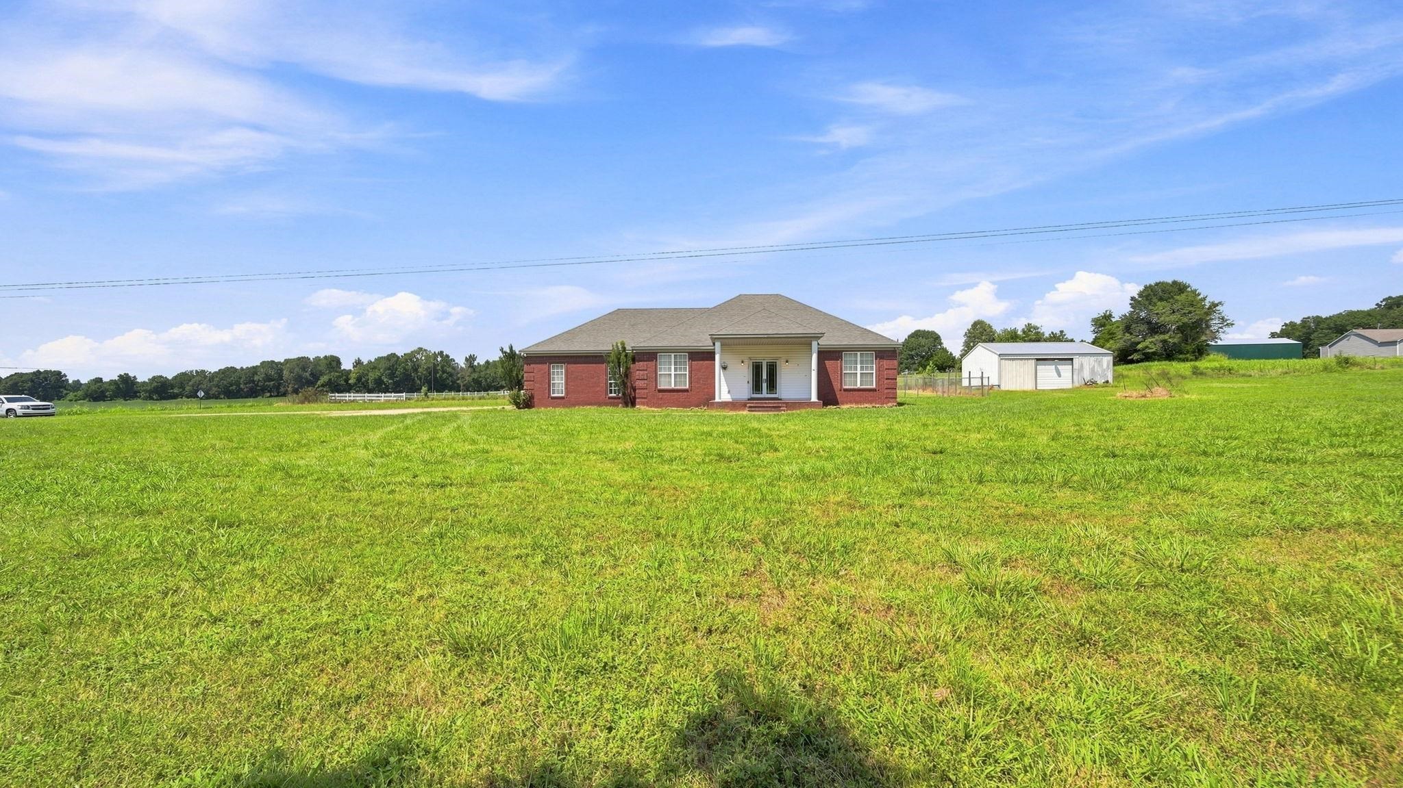 1990 Gainesville Rd Property Photo 2