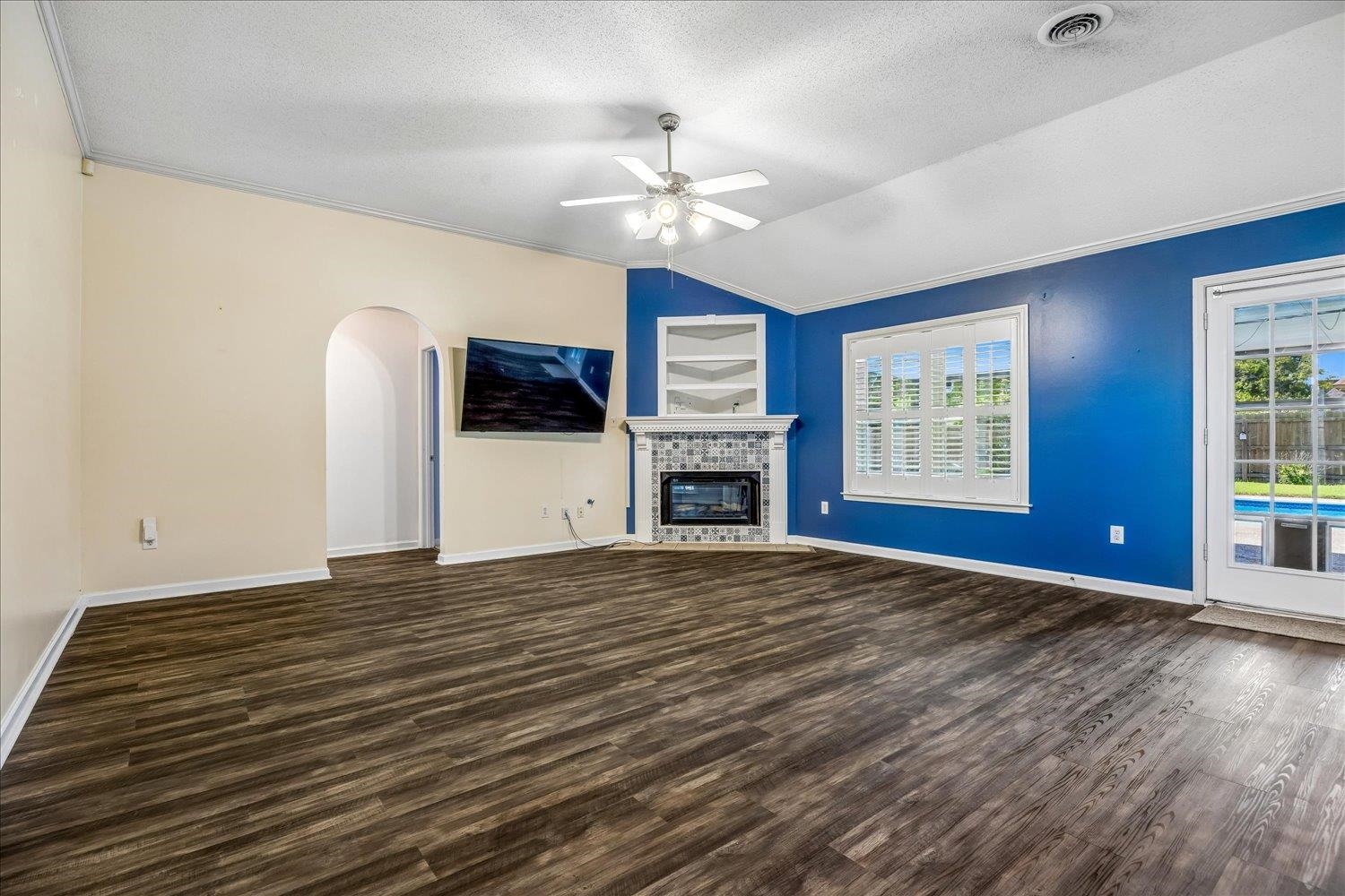 9333 Breakstone Cv Property Photo 7