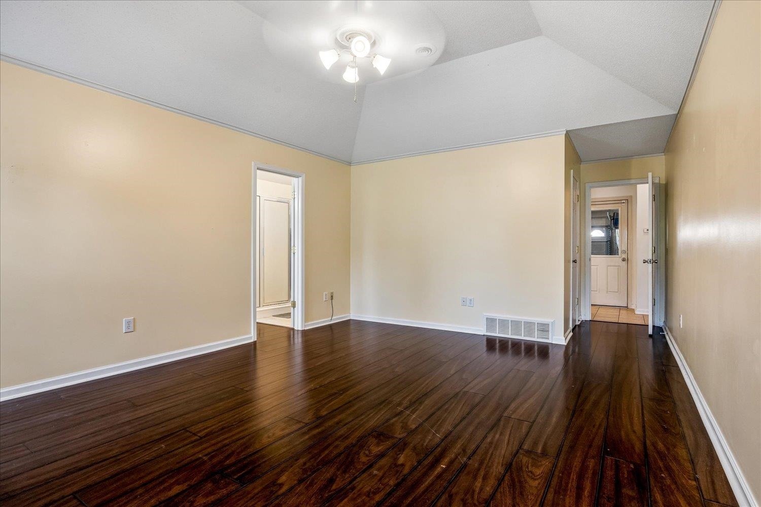 9333 Breakstone Cv Property Photo 14