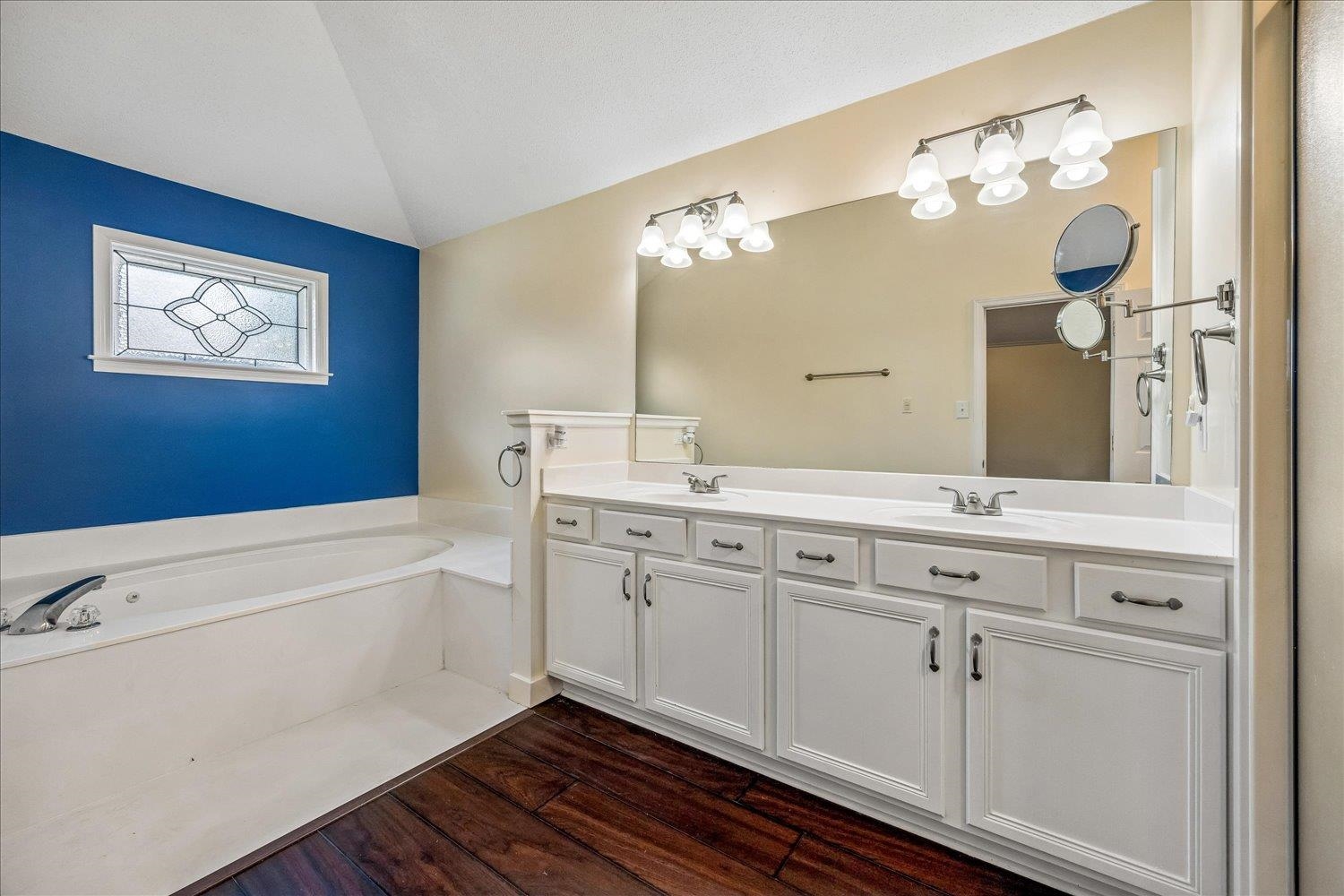 9333 Breakstone Cv Property Photo 15