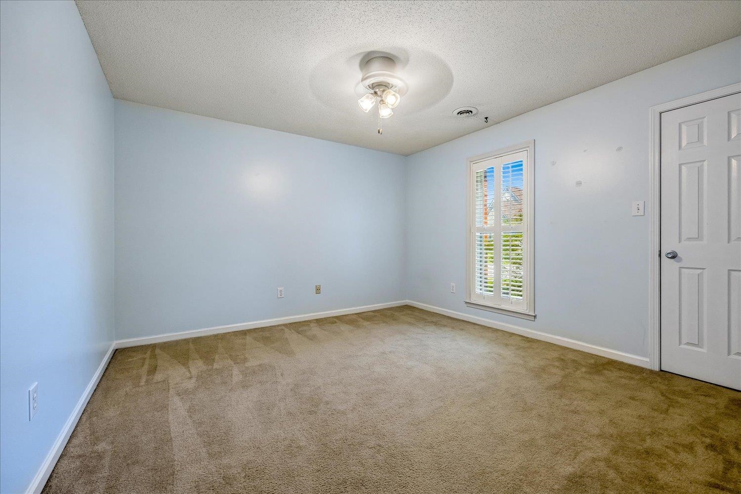 9333 Breakstone Cv Property Photo 23