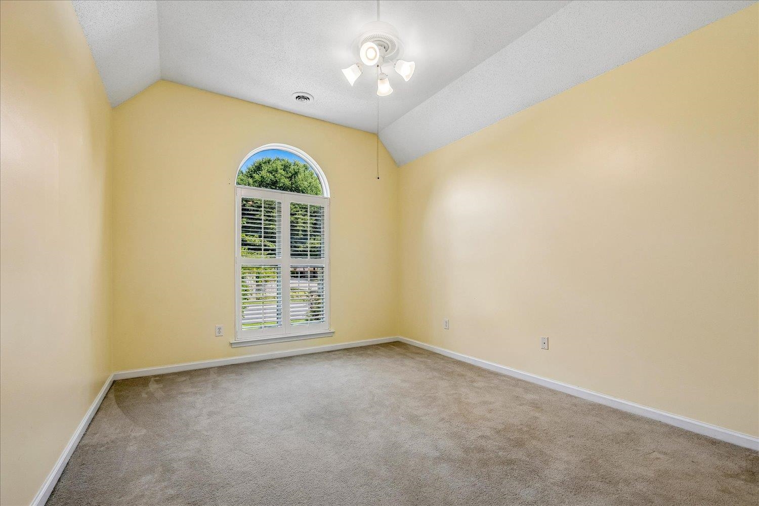 9333 Breakstone Cv Property Photo 24