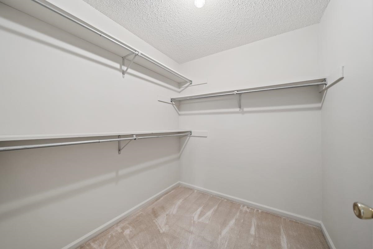 627 E Harpers Ferry Rd Property Photo 15