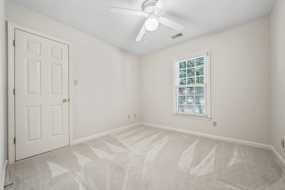 627 E Harpers Ferry Rd Property Photo 16