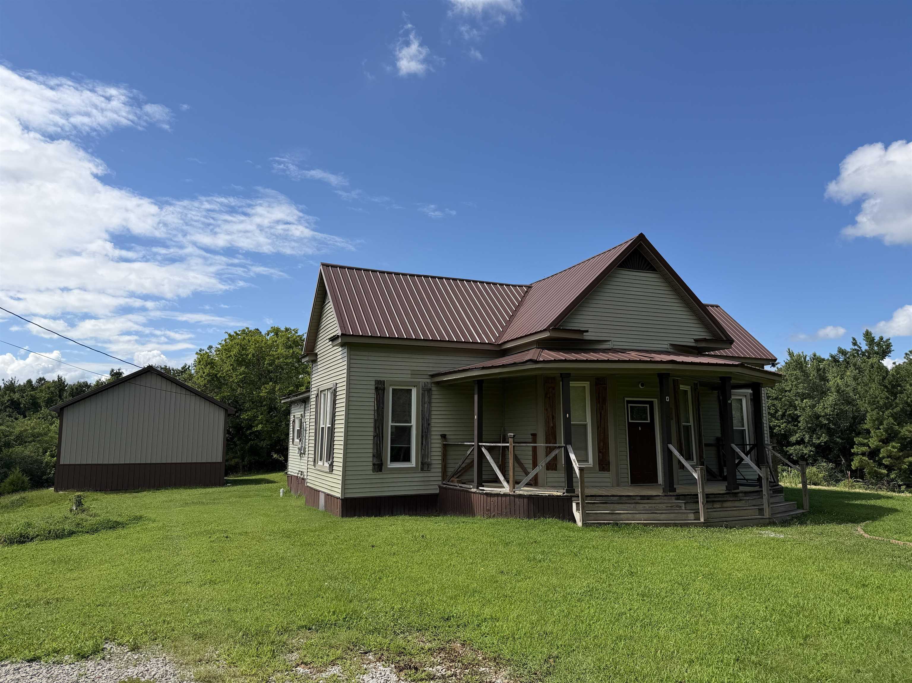 377 Low Water Bridge Rd Property Photo 2
