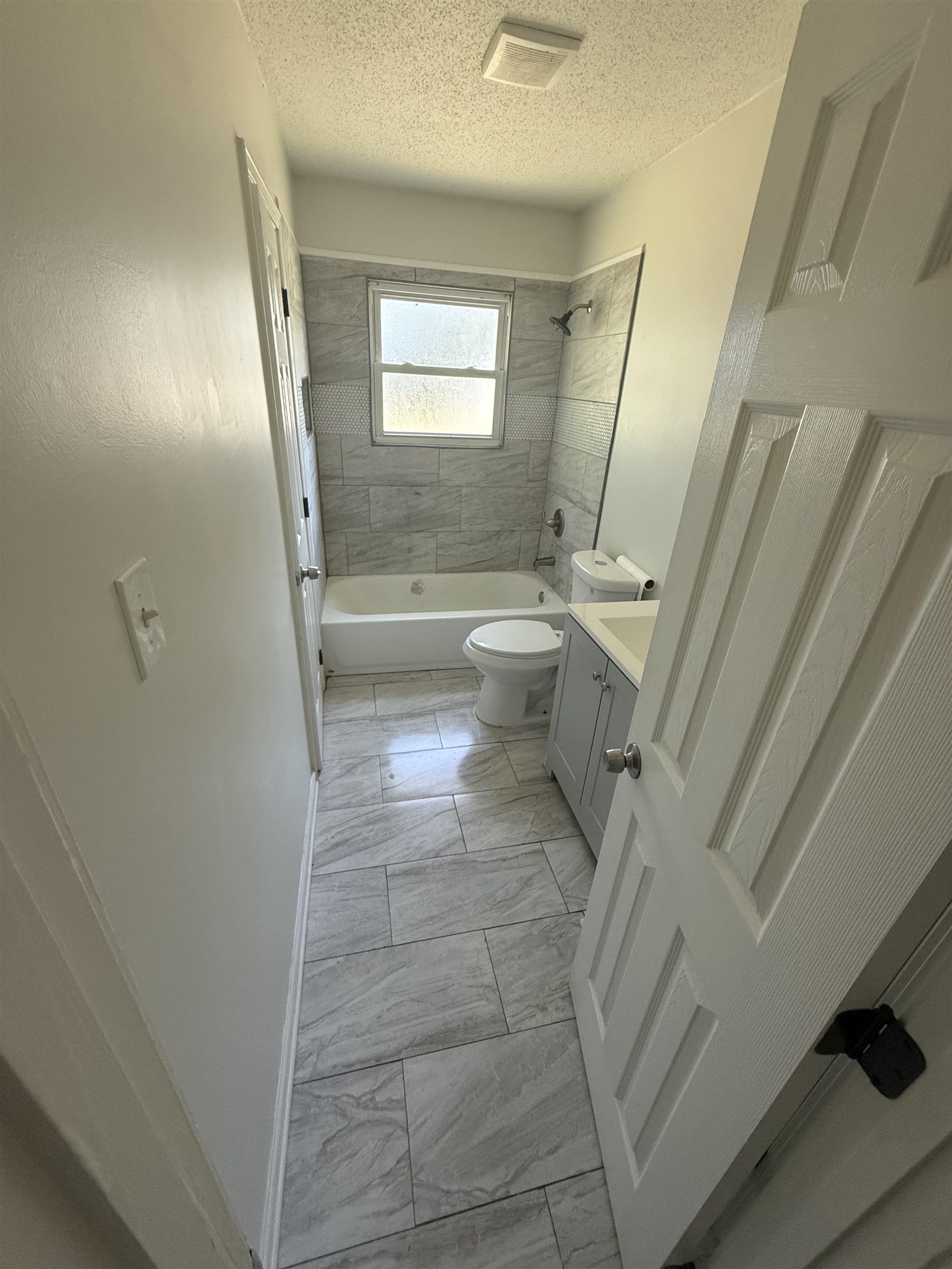6294 Martinwest Dr N Property Photo 8