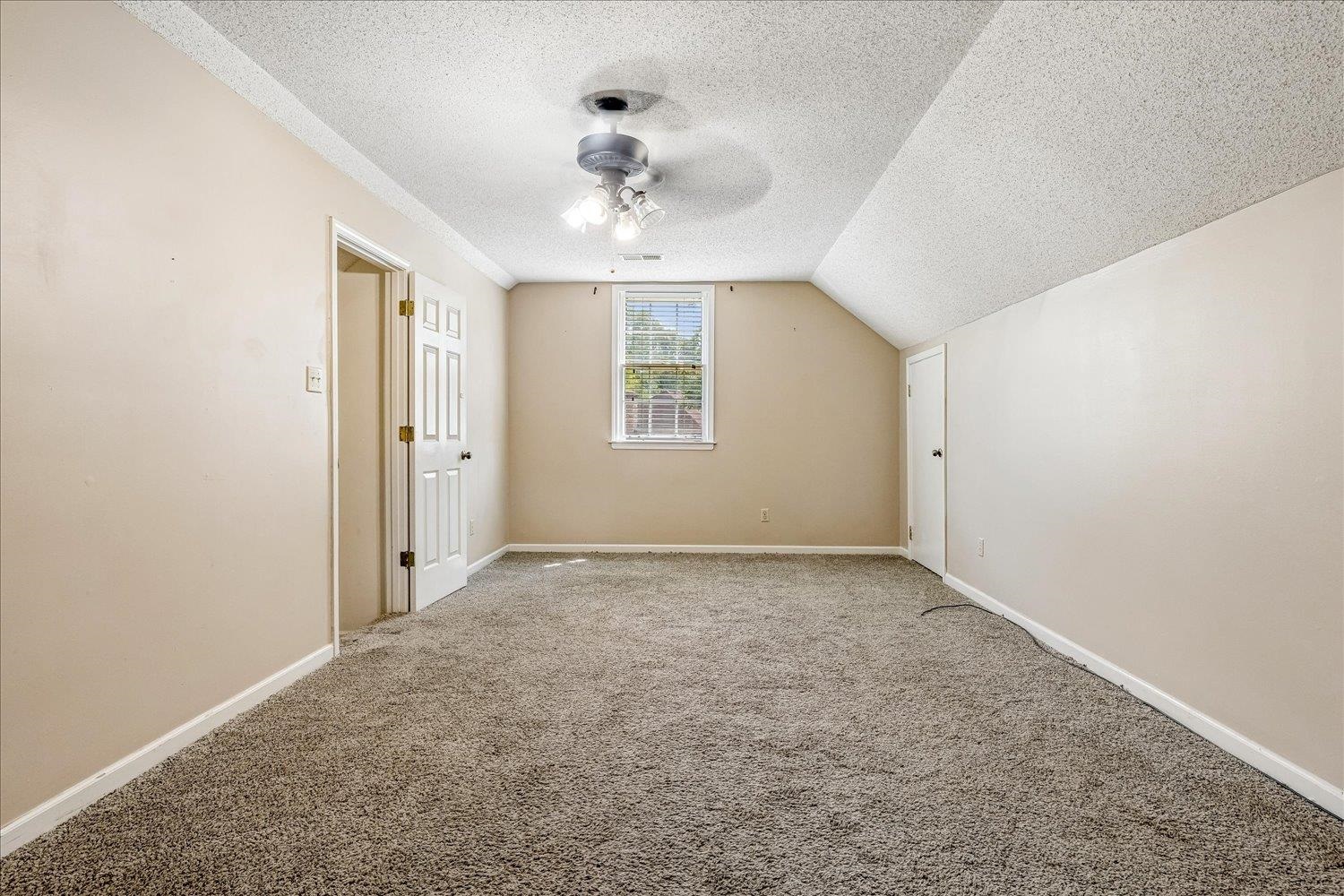 2836 Baytown Cv Property Photo 24