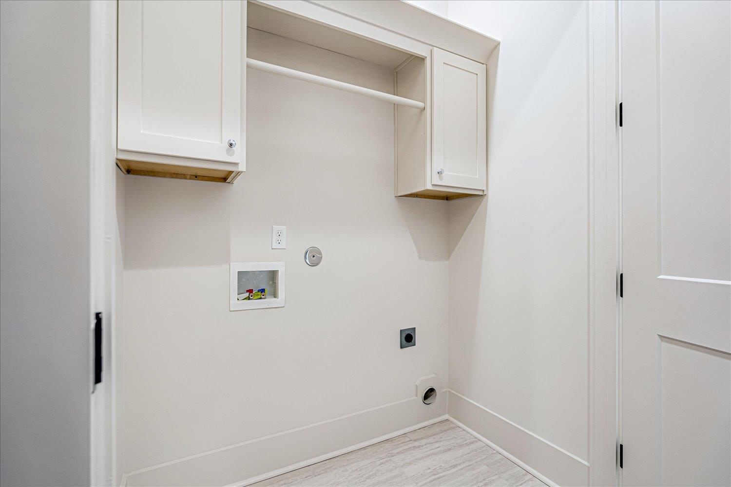 5477 End Village Dr 10 Property Photo 15