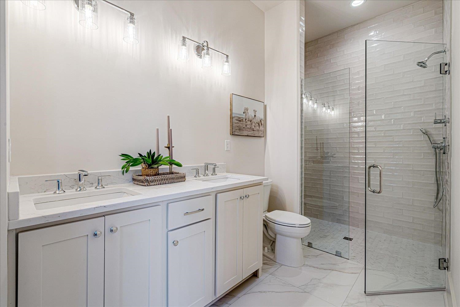 5477 End Village Dr 10 Property Photo 18
