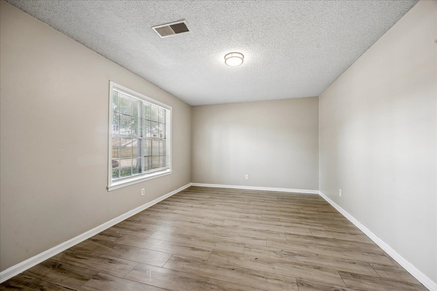 5991 Lofty Oak Rd 5991 Property Photo 9