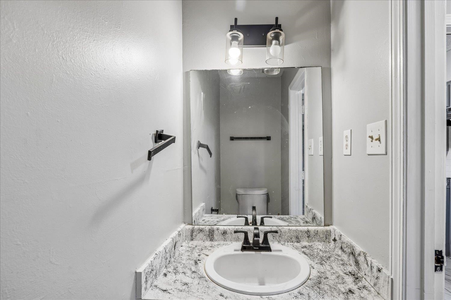 5991 Lofty Oak Rd 5991 Property Photo 19