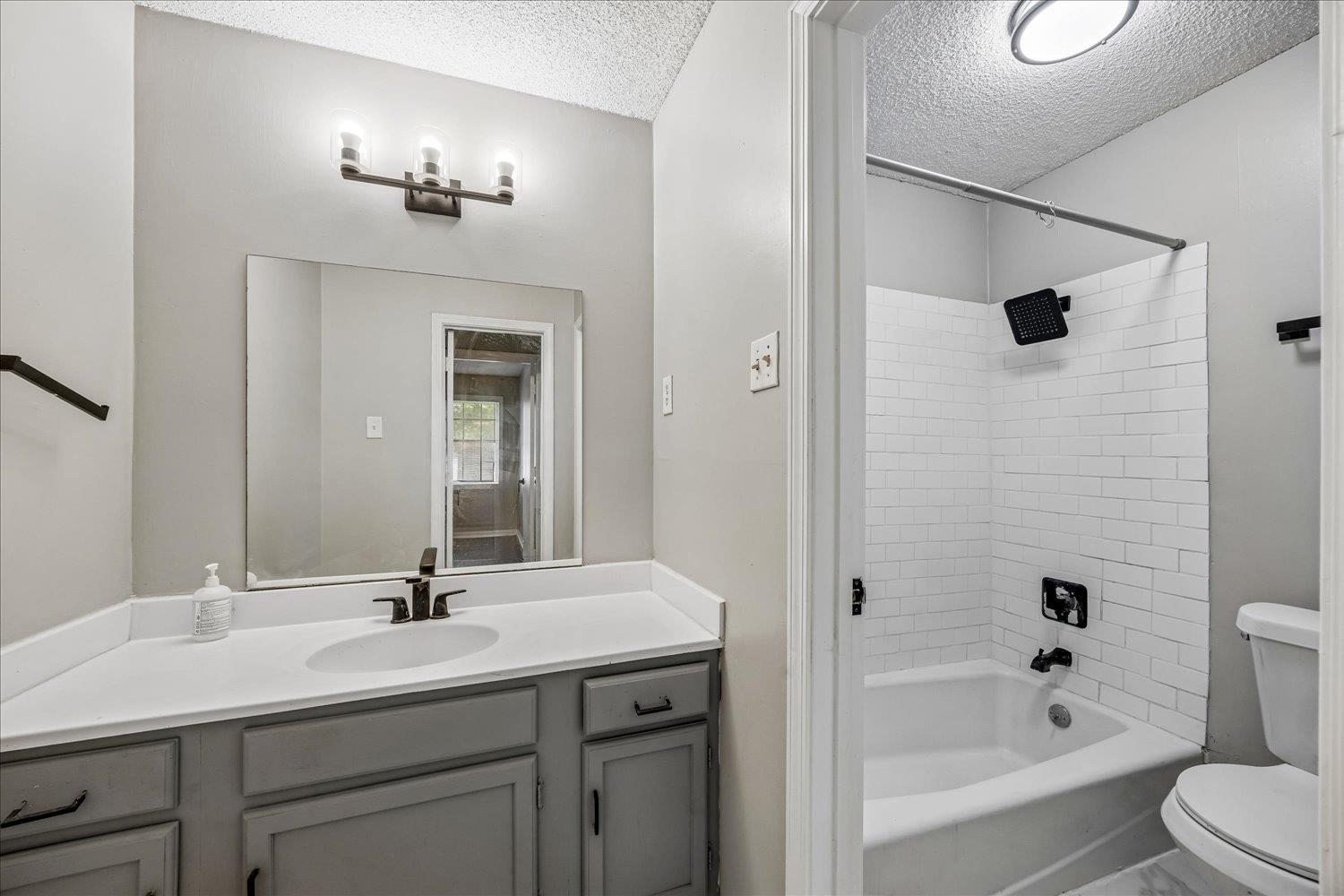 5991 Lofty Oak Rd 5991 Property Photo 26