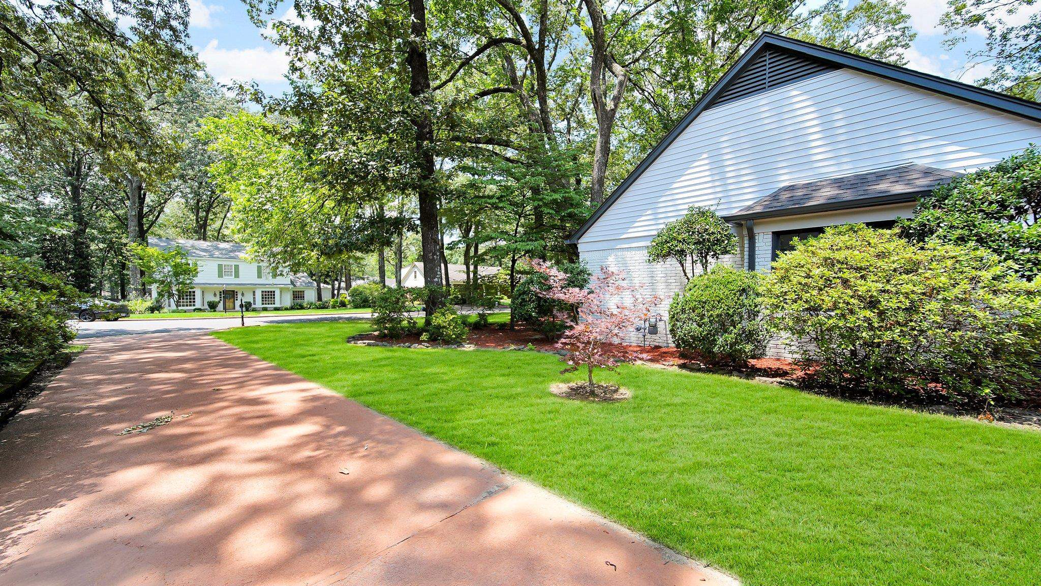 2266 Wickerwood Cv Property Photo 36