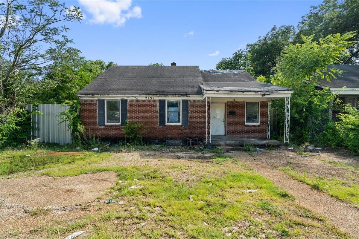 2499 Lamar Ave Property Photo 1